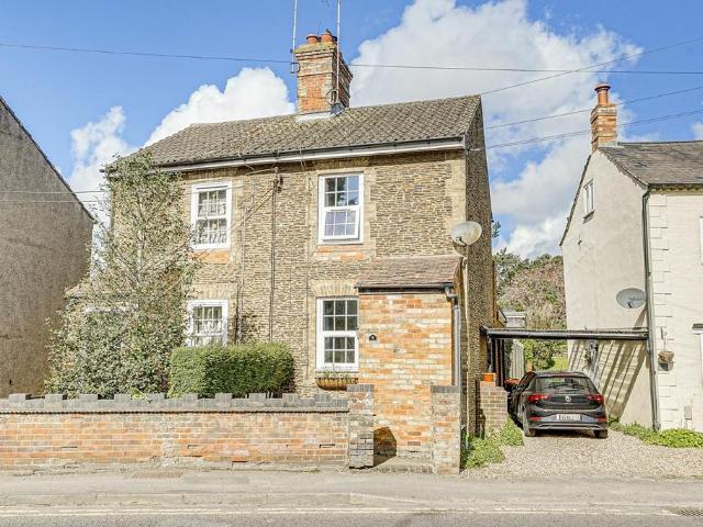 2 bedroom semi detached house for sale