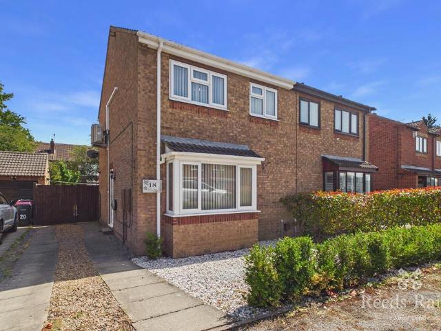 2 bedroom semi detached house for sale
