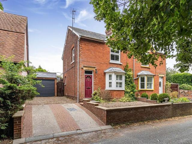2 bedroom semi detached house for sale