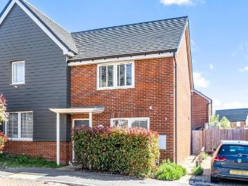 2 bedroom semi detached house for sale