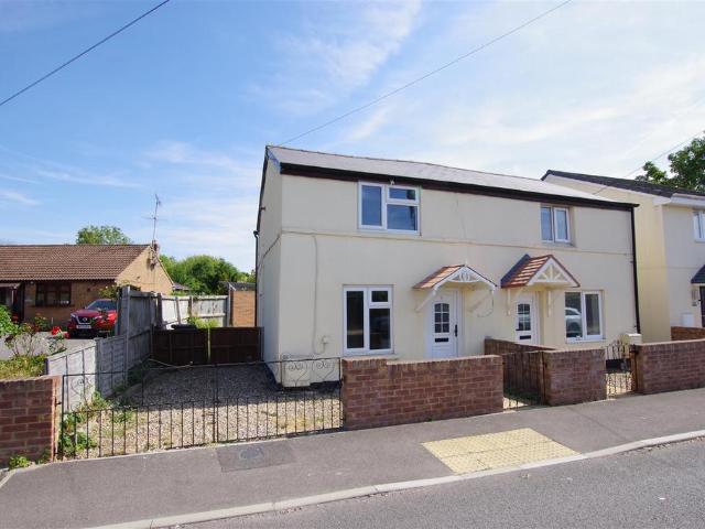 2 bedroom semi detached house for sale