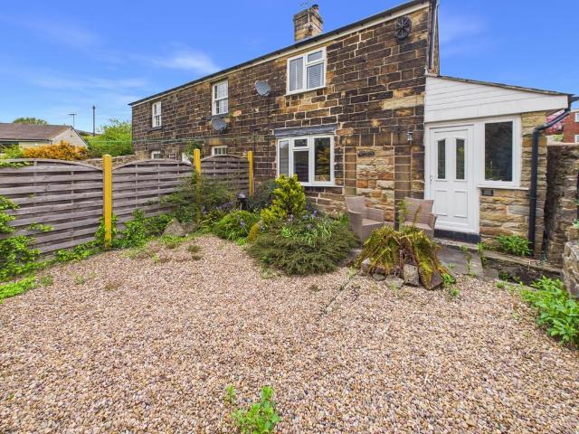 2 bedroom semi detached house for sale