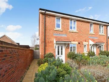 2 bedroom semi detached house for sale