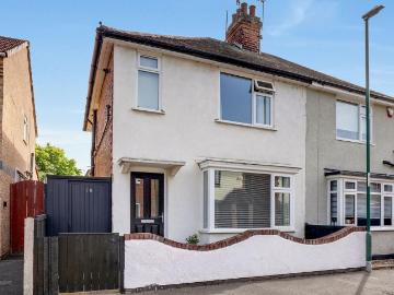 2 bedroom semi detached house for sale