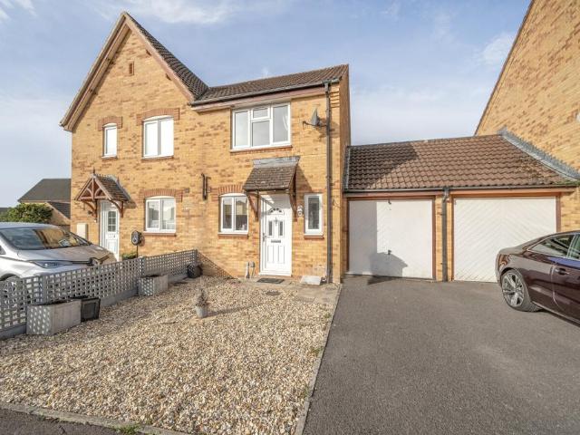 2 bedroom semi detached house for sale