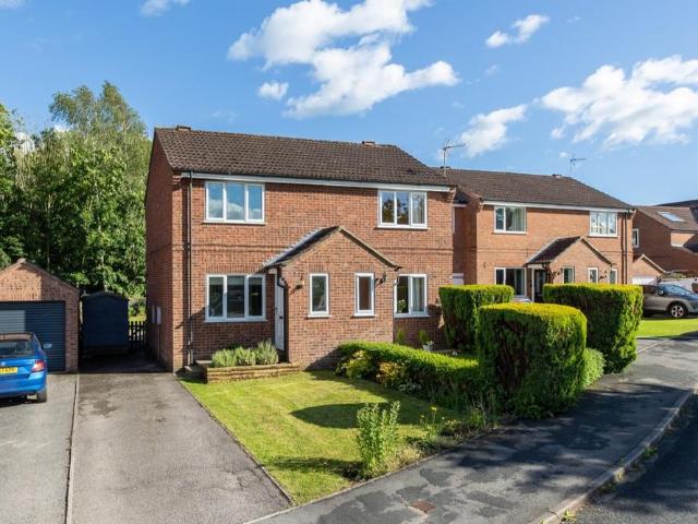 2 bedroom semi detached house for sale