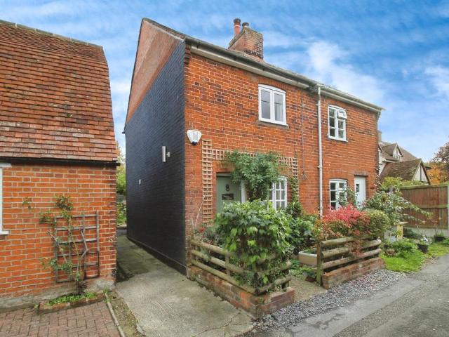 2 bedroom semi detached house for sale