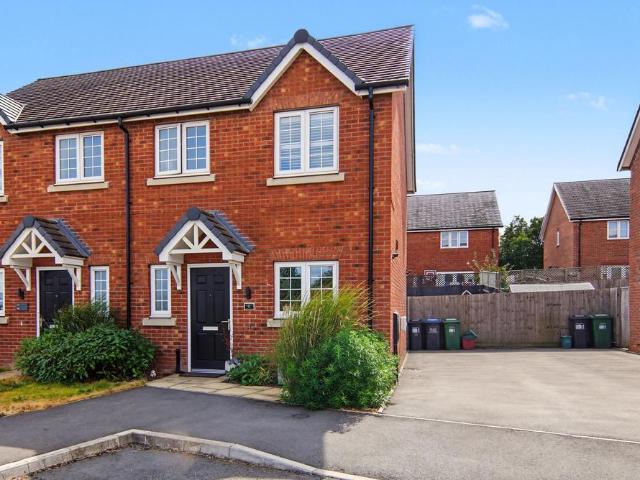 2 bedroom semi detached house for sale