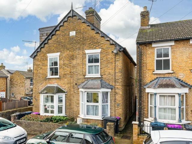 2 bedroom semi detached house for sale