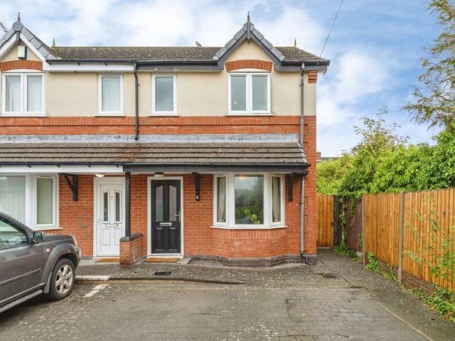 2 bedroom semi detached house for sale