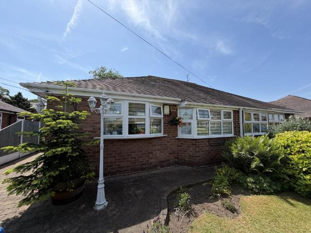 2 bedroom bungalow for sale