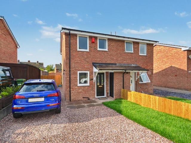 2 bedroom semi detached house for sale