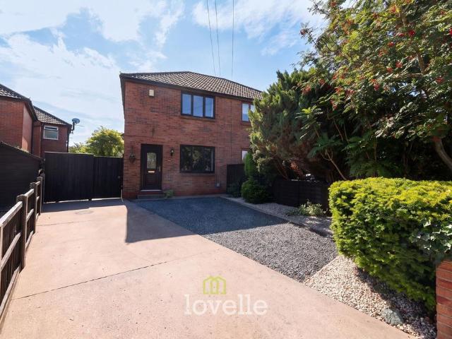 2 bedroom semi detached house for sale