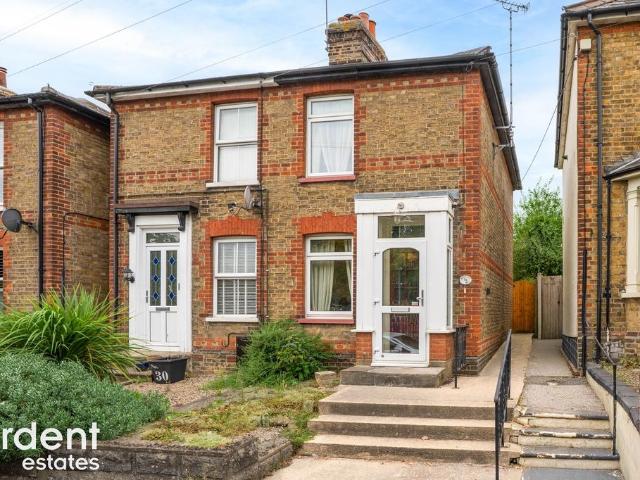 2 bedroom semi detached house for sale