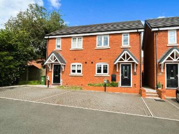 2 bedroom semi detached house for sale