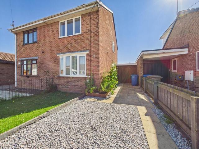 2 bedroom semi detached house for sale