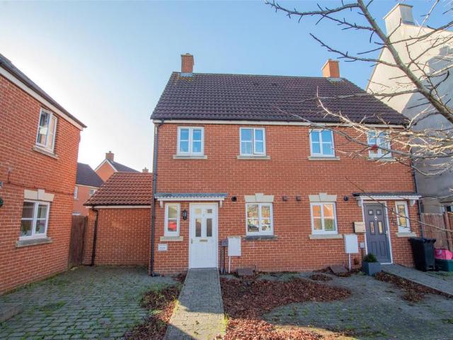 2 bedroom semi detached house for sale