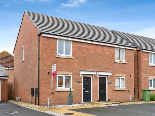 2 bedroom semi detached house for sale