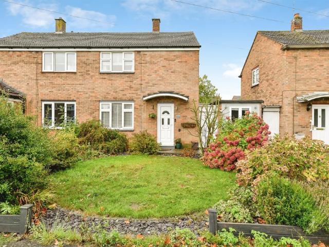 2 bedroom semi detached house for sale