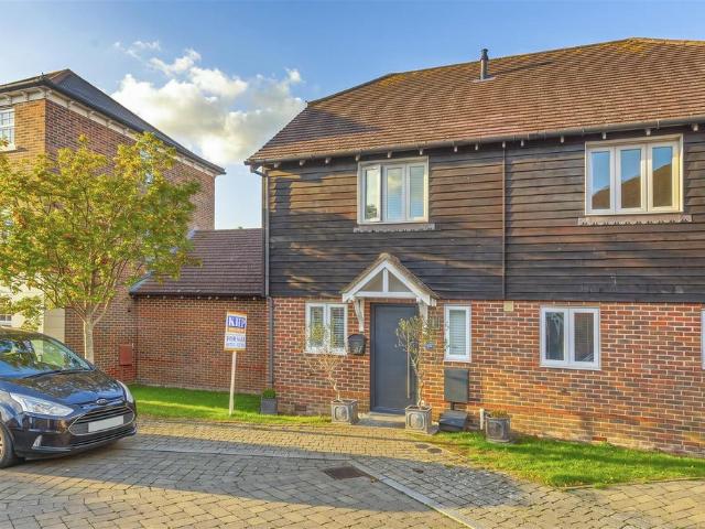 2 bedroom semi detached house for sale