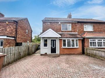 2 bedroom semi detached house for sale