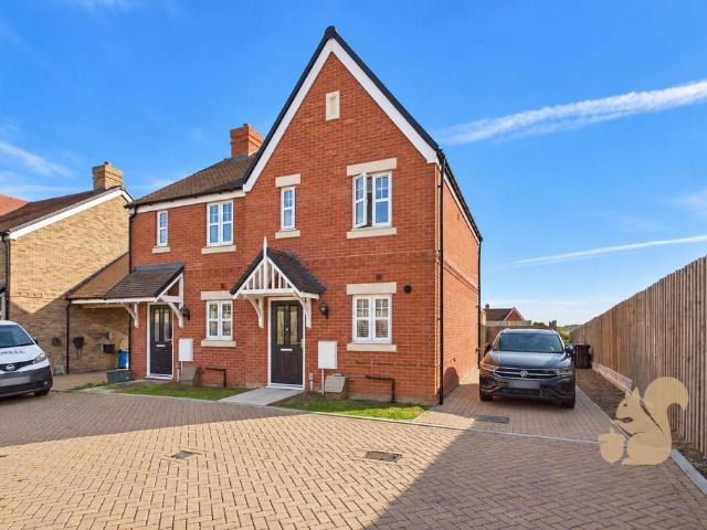 2 bedroom semi detached house for sale