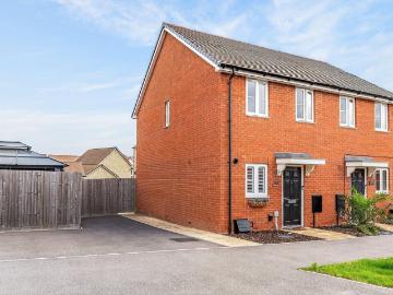 2 bedroom semi detached house for sale