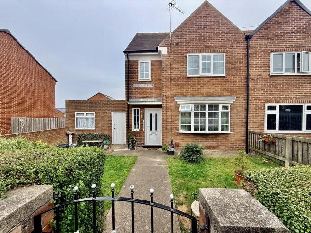 2 bedroom semi detached house for sale