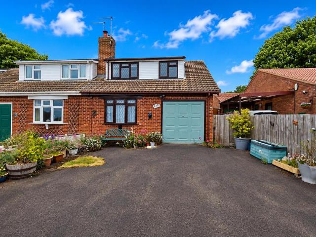 2 bedroom semi detached house for sale