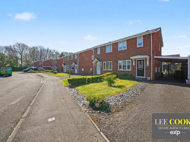 2 bedroom semi detached house for sale