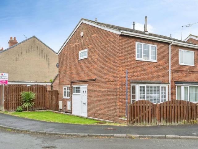 2 bedroom semi detached house for sale