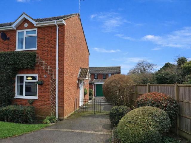 2 bedroom semi detached house for sale