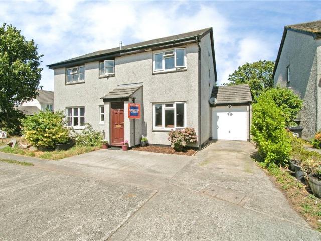 2 bedroom semi detached house for sale