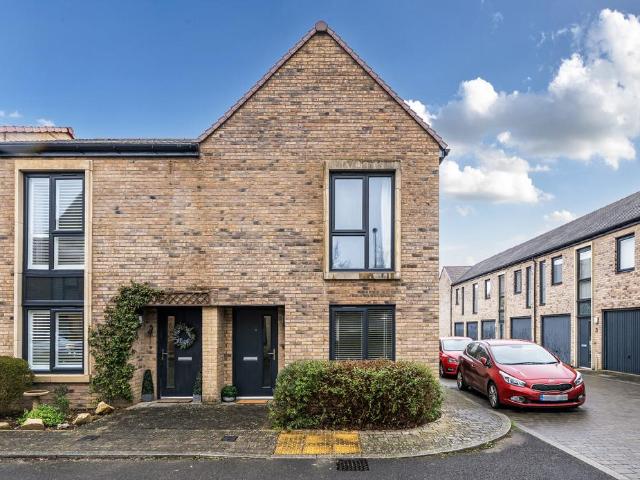2 bedroom semi detached house for sale
