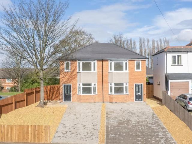 2 bedroom semi detached house for sale