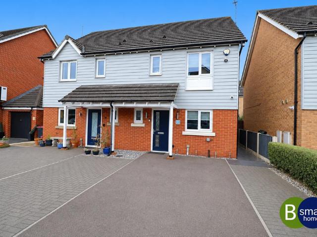 2 bedroom semi detached house for sale