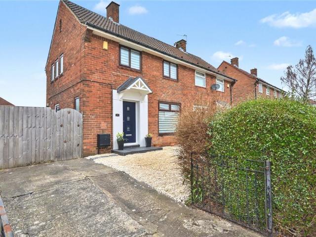 2 bedroom semi detached house for sale
