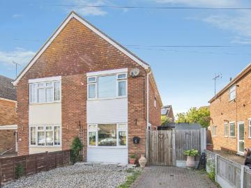 2 bedroom semi detached house for sale