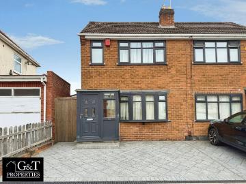 2 bedroom semi detached house for sale
