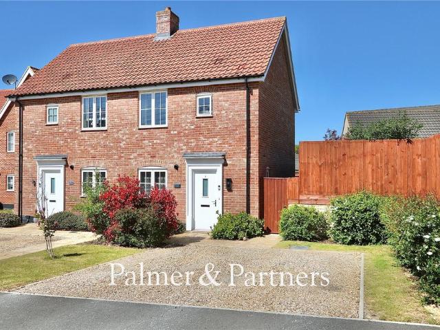 2 bedroom semi detached house for sale