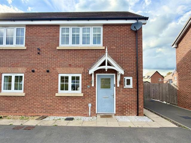 2 bedroom semi detached house for sale