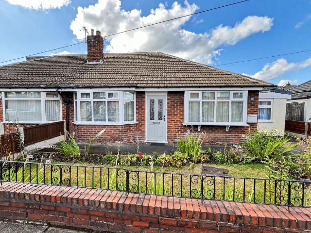 2 bedroom semi detached house for sale