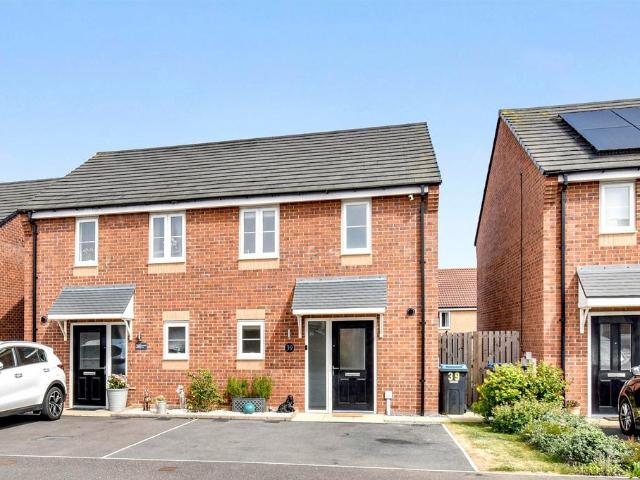 2 bedroom semi detached house for sale