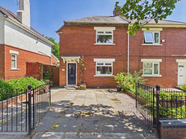 2 bedroom semi detached house for sale