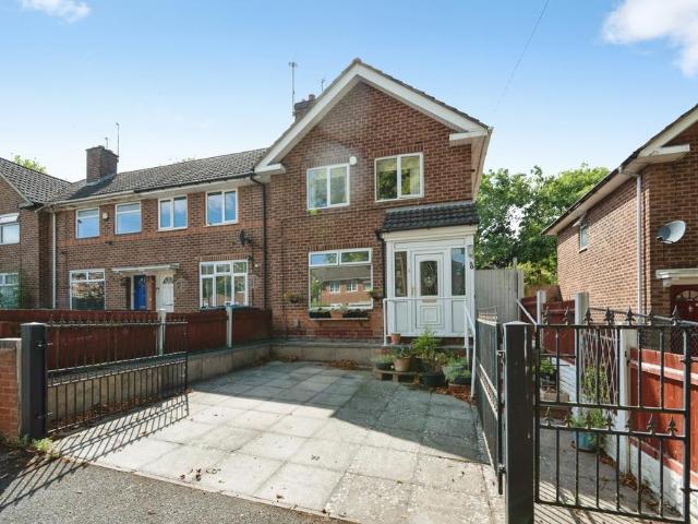 2 bedroom semi detached house for sale