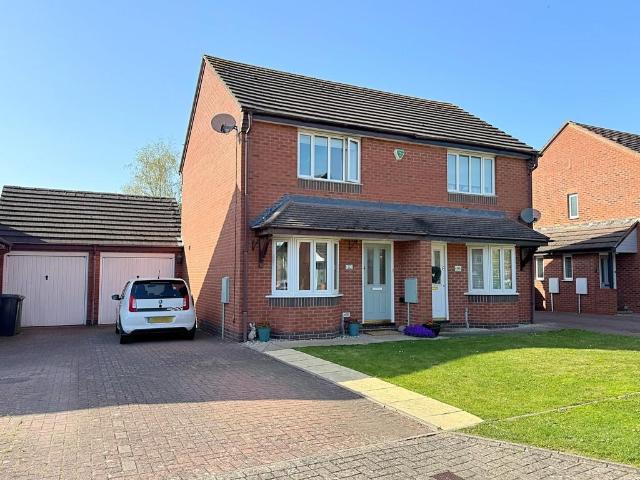 2 bedroom semi detached house for sale