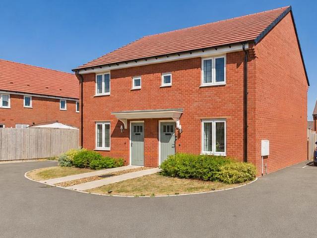 2 bedroom semi detached house for sale