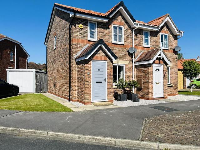 2 bedroom semi detached house for sale