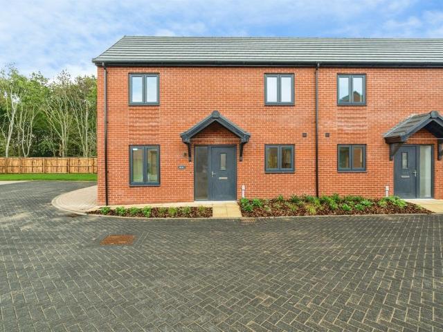 2 bedroom semi detached house for sale