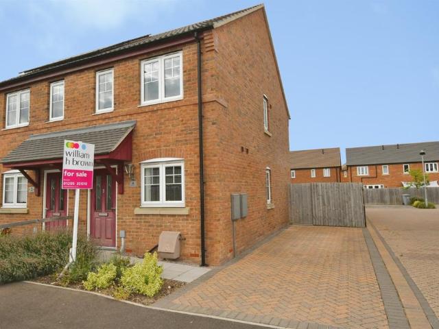2 bedroom semi detached house for sale